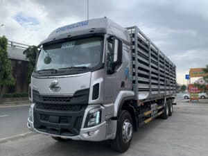 Xe Tải Chenglong H5 3 Chân Thùng Chở Gia Cầm
