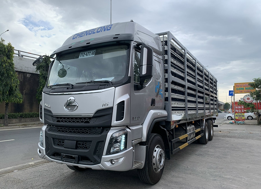 Xe Tải Chenglong H5 3 Chân Thùng Chở Gia Cầm