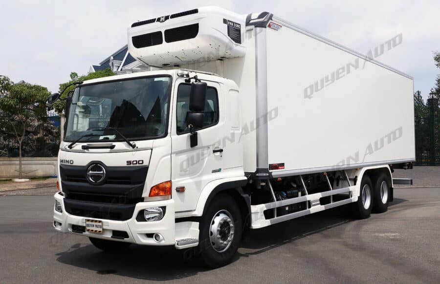 Xe Tải Hino 15 Tấn FL8JW8A Thùng Đông Lạnh Quyền Auto
