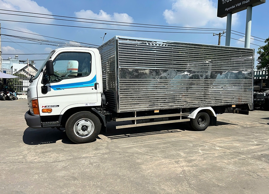 hyunda-2-tan-2-thung-kin-inox