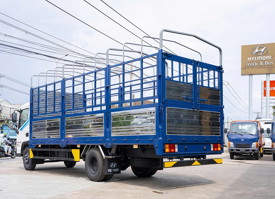 xe-tai-hyundai-5-tan-thung-mui-bat