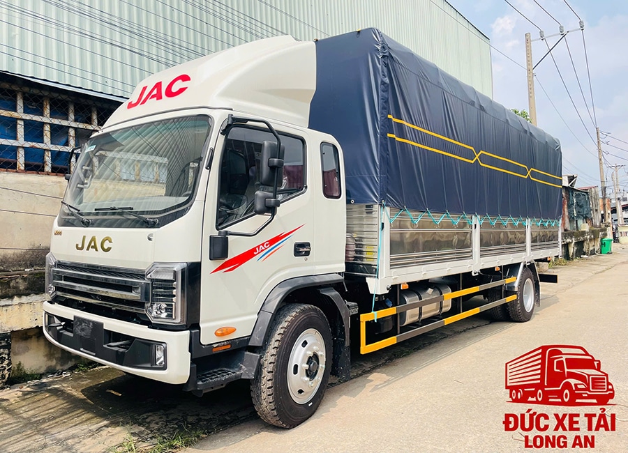 Xe Tải Jac N900 Plus E5 9 Tấn Thùng Mui Bạt 7.0 Mét